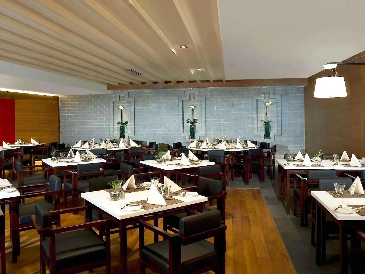 Novotel Nathan Road Kowloon Hong Kong 4*,
